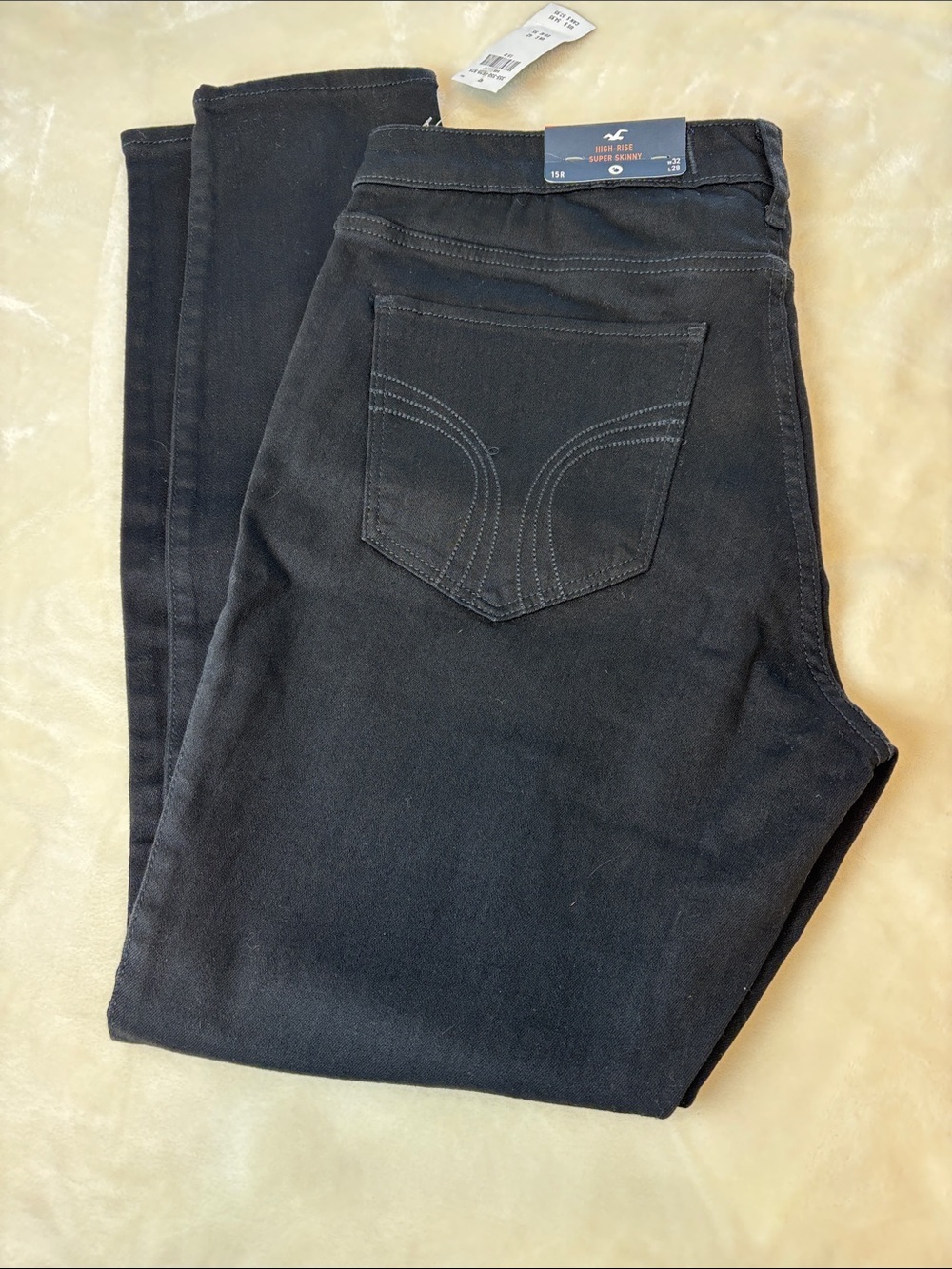 NWT Juniors Black HOLLISTER High-Rise Skinny Jeans - Size 15R